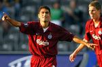 Bechara Oliveira jubler efter at have scoret det udlignende mål for OB i Berlin. 