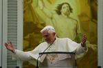 VATICAN POPE MUSLIMS