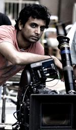 M. Night Shyamalans film beskæftiger sig ofte med det overnaturlige. Også 'Lady in the Water', der handler om vandnymfen Story, spillet af Bryce Dallas Howard. 