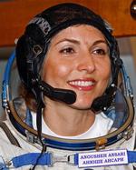 Iranskfødte  Anousheh Ansari er verdens første kvindelige rumturist. 