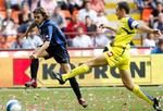 Hernan Crespo (t.v.) scorede to gange for Inter mod Chievo. 