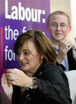 Blairs kone Cherie Blair til partikongres i Manchester. 