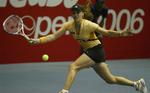 Martina Hingis vandt i to sæt over Carolina Wosniacki i 1. runde af WTA-turneringen i Seoul. 