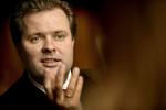 Regeringen skal ikke bruge penge på at bygge nye boliger, mener Mads Lebech (K). 