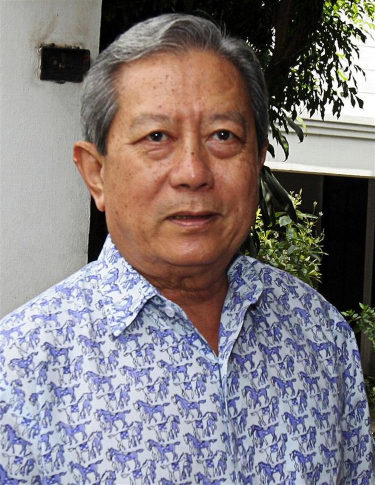 Surayud Chulanont er ministerpræsident i Thailand i overgansperioden frem til et demokratisk valg om cirka. ni måneder. 