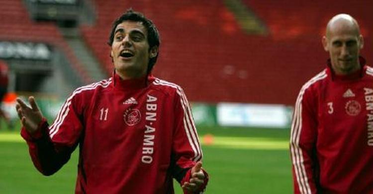 Danske Kenneth Perez kan sammen med forsvarskæmpen Jaap Staam blive Ajax' nøglespillere i kampen mod FC København i dag. - Foto: Finn Frandsen 