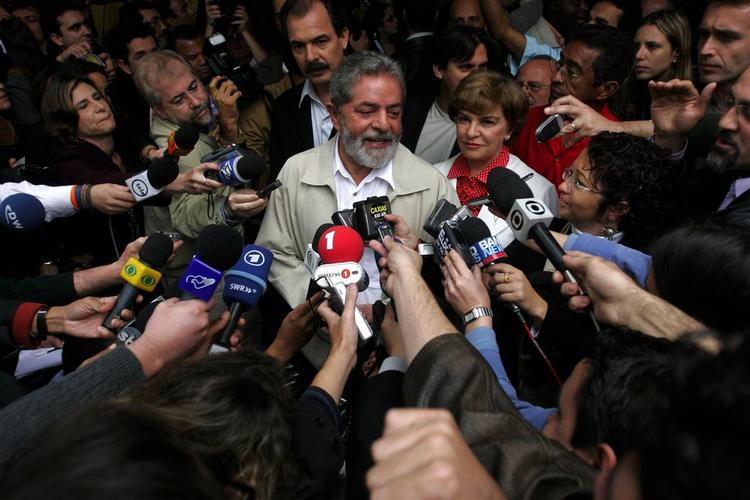 Præsident Lula har tabt en del af sit forspring i valgkampens sidste del, men præsidenten vandt alligevel første valgrunde. 