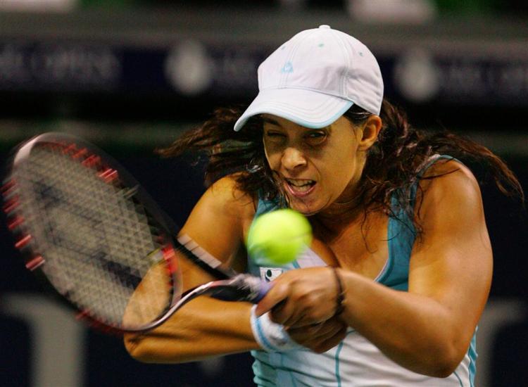 Marion Bartoli er topseedet i AIG Japan Open, og franskmanden vandt sin kamp i første runde over amerikaneren Jill Craybas. 