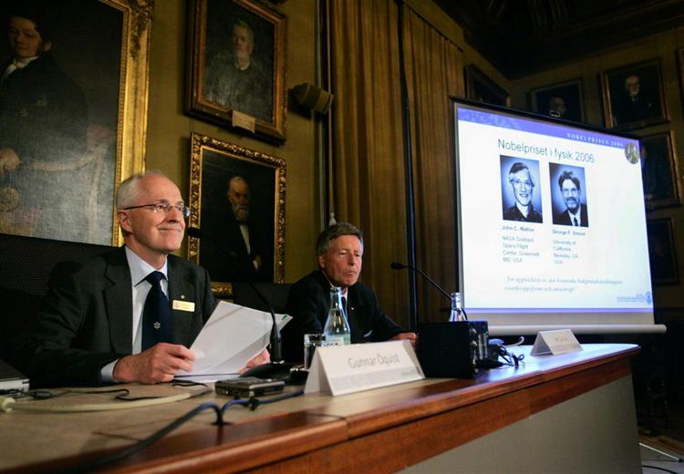 Nobel-akademiet offentliggjorde i dag vinderne af Nobel-prisen i fysik. 