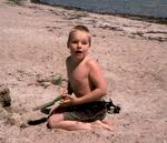 Den 10-årige handicappede dreng Michael B. Jepsen stak af fra en hyttetur med sin institution, mens pædagogerne pakkede bilen. Nu skal politiet undersøge sagen. 