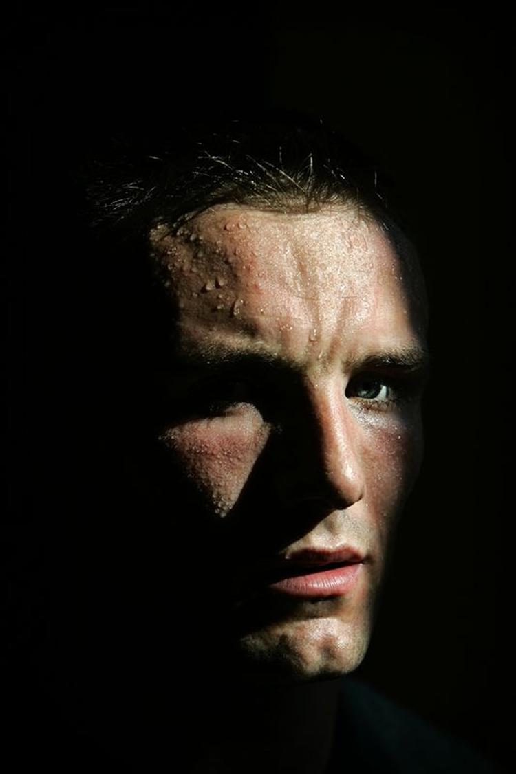 Mikkel Kessler vinder over Markus Beyer. Det mener Joe Calzaghe, der har VM-bæltet i to konkurrerende bokseforbund. 