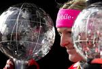 Jana Kostelic vandt sidste sæson både den samlede World Cup og slalom-World Cuppen. 