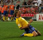 Marcus Allbäck scorede to gange i Sveriges seneste EM-kvalifikationskamp, så hans klarmelding til lørdagens vigtige kamp mod Spanien var godt nyt for Sverige. 