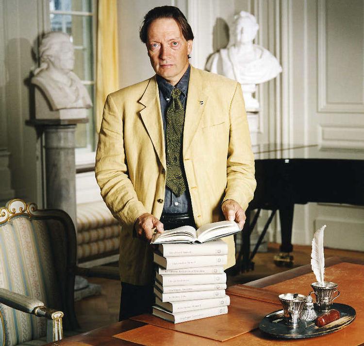 Horace Engdahl forbereder sig til den store dag. 