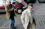 Abu Laban på vej til retten i Århus. 
