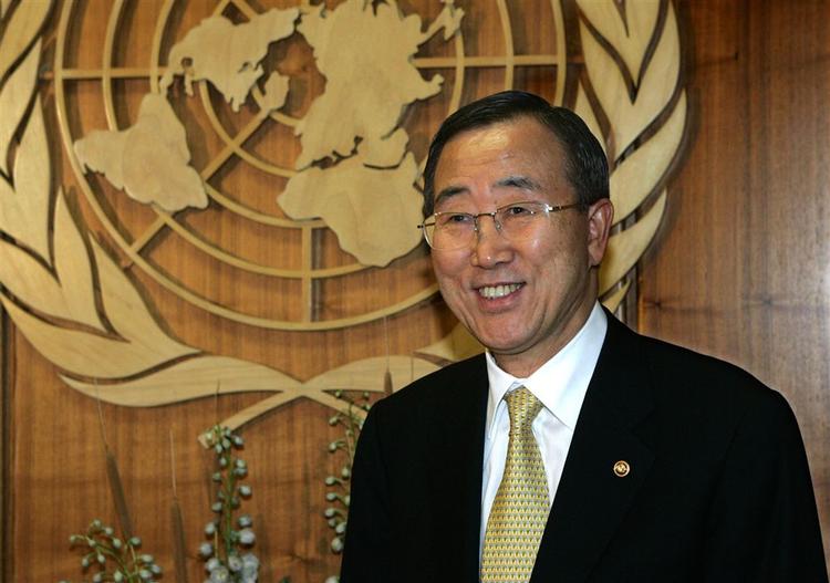 Sydkoreas udenrigsminister Ban Ki-Moon bliver FN's nye generalsekretær. 