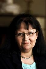 Dansk Folkepartis socialudfører i Folketinget, Pia Kristensen, stiller sid »uforstående« over for de mange eksklusioner. 