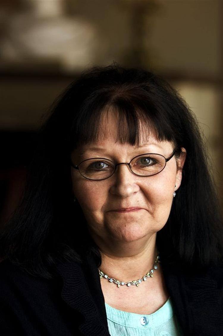 Dansk Folkepartis socialudfører i Folketinget, Pia Kristensen, stiller sid »uforstående« over for de mange eksklusioner. 