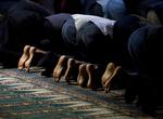 Danske imamer vil ikke lade de nye Muhammed-tegninger overskygge dagens fredagsbøn. 