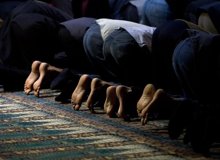 Danske imamer vil ikke lade de nye Muhammed-tegninger overskygge dagens fredagsbøn. 