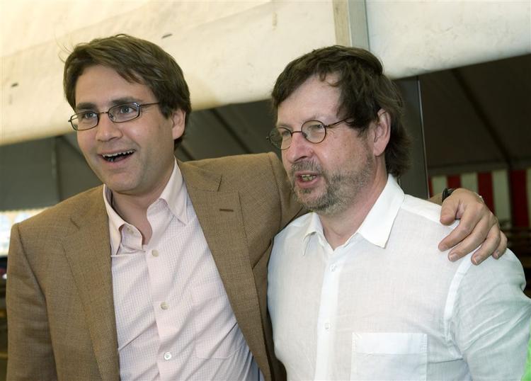 Lars Von Trier står bag nogle af de mest sælgende film i udlandet. Nu bebuder kulturministeren en mindre venlig statsstøtte til de smalle film. 