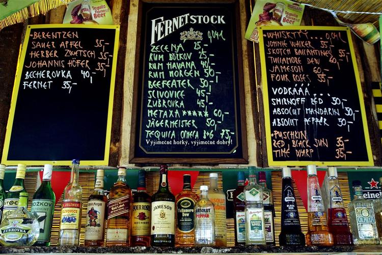 For meget alkohol især blandt unge er et problem overalt i Europa. 