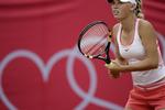 Caroline Wozniacki kommer op mod en af de største spillere i dame-tennis, Martina Hingis. 