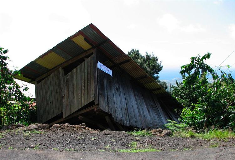 Bygninger blev ødelagt af Hawaii-jordskælv. 