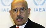 Lederen af IAEA, Mohamed ElBaradei, advarer mod atomspredning. 