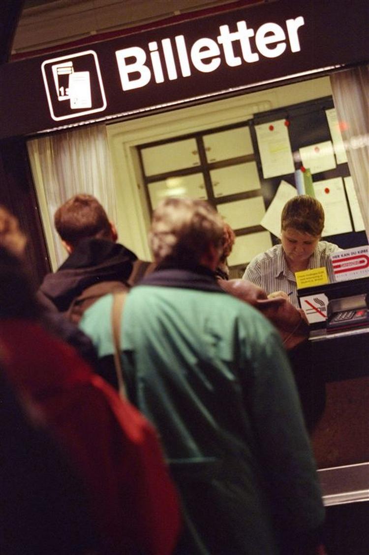 DSBs nye service til forsinkede passagerer har fået en rolig start. 
