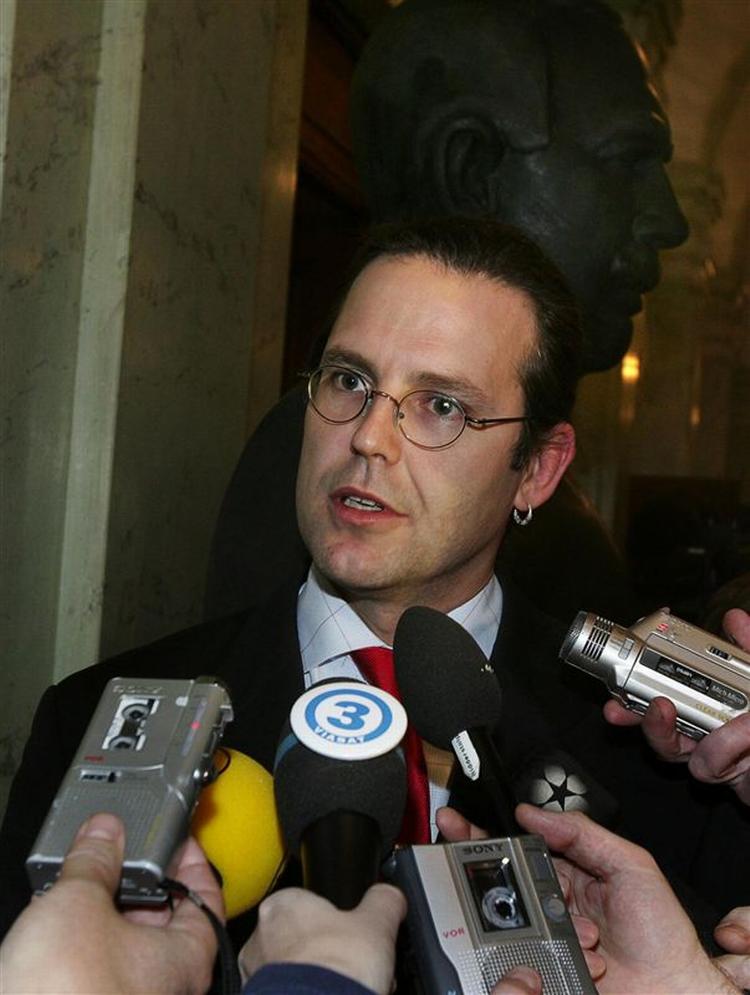Den svenske finansminister Anders Borg indrømmer nu, at han har begået en fejl. 
