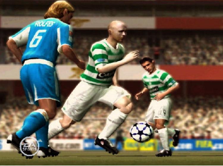 Ligesom sine forgængere byder også 'FIFA 07' på lækre græsbaner, højdepunkter præsenteret i tv-tro slowmotion og – ikke mindst – yderst naturtro afbildninger af ansigterne på store stjerner som Thierry Henry og Ronaldinho. Det halter dog noget med Thomas Gravesen her. 