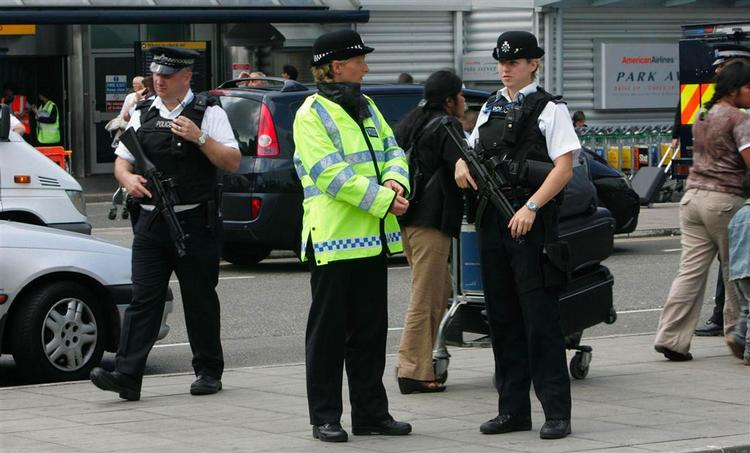 Politiet i London anholdt i september 14 mænd, der var mistænkt for at planlægge terror. Men de 14 er langt fra alene, advarer sikkerhedskilder. 