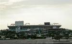 Dolphin Stadium i Miami var et af de syv stadier, der blev truet med radioaktive bombeangreb. 