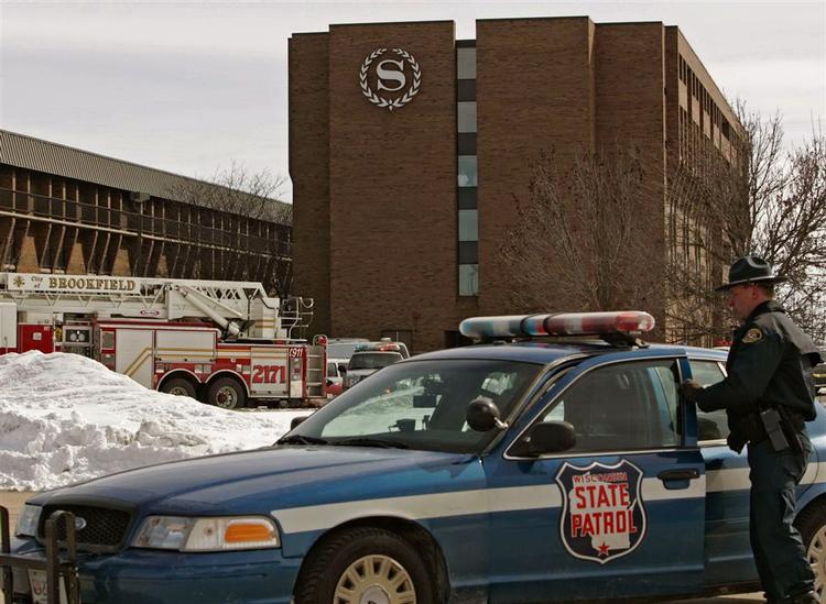 Betjente fra politiet i Milwaukee er anklaget for at krænke mulats borgerrettigheder. 