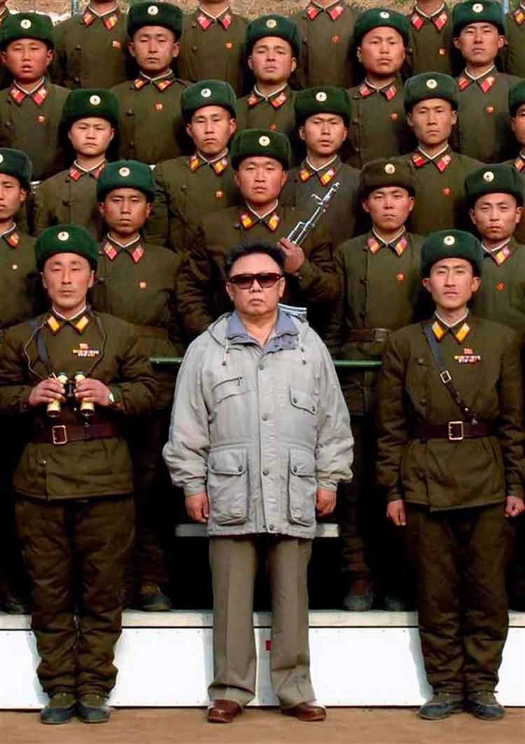Nordkoreas leder, Kim Jong Il, vil ikke teste flere atomvåben. 