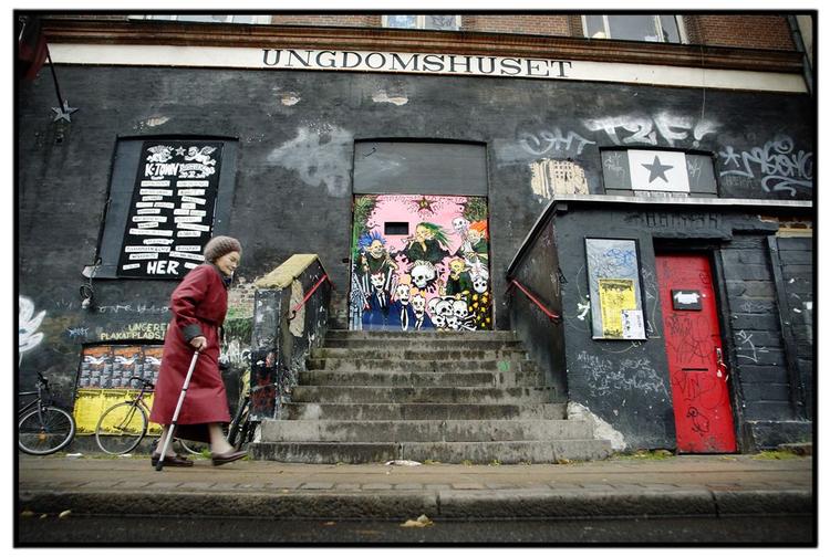Faderhusets selskab Human A/S ejer Ungdomshuset. Derudover har frikirken siden august stiftet tre nye selskaber. 