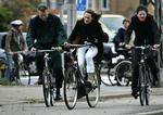 Morgencyklisterne kom i modvind i København i dag. Stormen kulminerer ifølge DMI i løbet af formiddagen på Sjælland. 