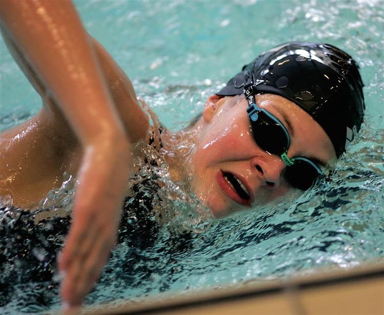 Lotte Friis skar fem sekunder af sin egen nordiske rekord i 1.500 meter fri. 