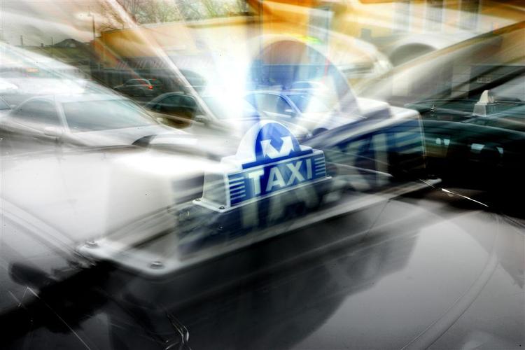 1000 taxier, der skaber forvirring og blokerer, kan gøre det temmeligt svært at afvikle MTV Music Awards i København. 