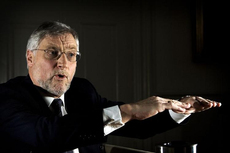 Finansminister Thor Pedersen lover, at han ikke igen vil reklamere for noget. 