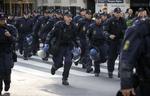 Politikerne er ved at afklare, om der kan blive et bredt forlig om en aftale for politiet. 