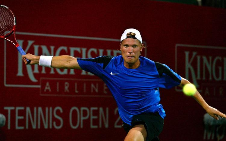 Kristian Pless er taget fra Canada til USA, hvor han i denne uge er seedet 3 i en Challengerturnering i Nashville. 