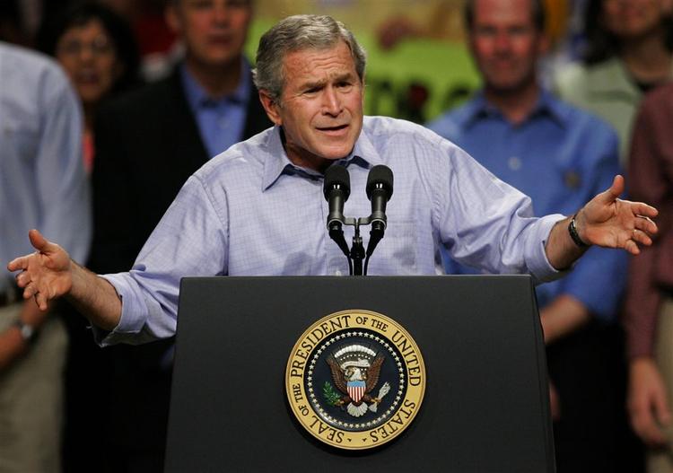 USA's præsident, George W. Bush, forsøger til det sidste at få de amerikanske vælgere til at stemme republikansk ved midtvejsvalget i dag. 