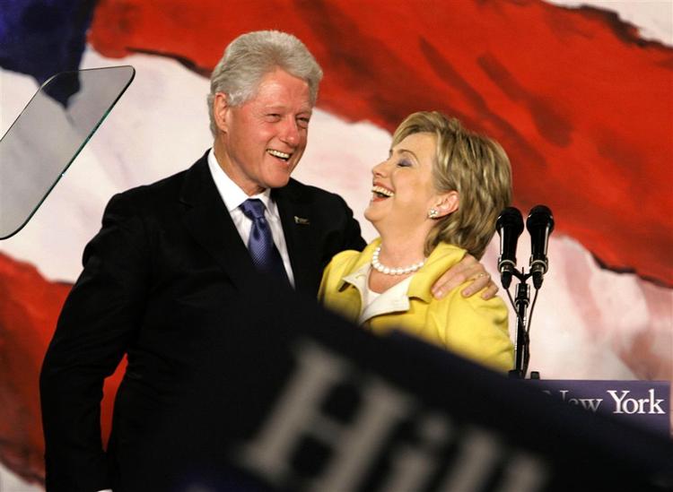 Hillary Clinton er valgt som Sentator for staten New York for anden gang. Nu begynder spekulationerne om hendes mulige præsidentkandidatur for alvor. 