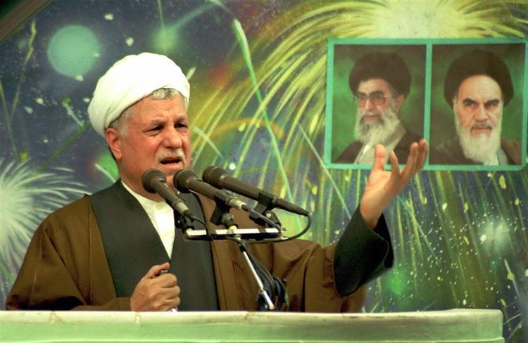 Eks-præsident Akbar Hashemi Rafsanjani under en fredagsbøn i 2000. 
