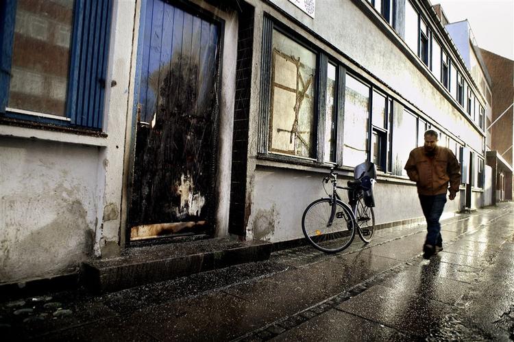 Natten til søndag blev der to gange forsøgt at sætte ild til Islamisk Kulturcenter i Nordvestkvarteret i København 