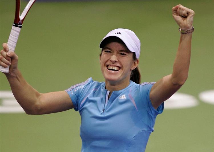 Justine Henin-Hardenne slog Amelie Mauresmo fra Frankrig i WTA Championships i Madrid. 
