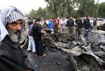 Mandag er en ny blodig dag i Irak. Her er en minibus blevet sprængt i luften. 11 mennesker døde. Derudover er der blandt andet fundet ligene af 46 nedskudte og torturerede mennesker i Bagdad. 