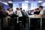Der bliver pladsmangel og dårligere tid til forberedelse for lærerne, hvis handelsskolerne ikke bliver tilført knap 5000 kr. per elev. 